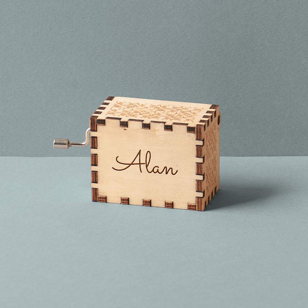 Music box engraved with Olaf